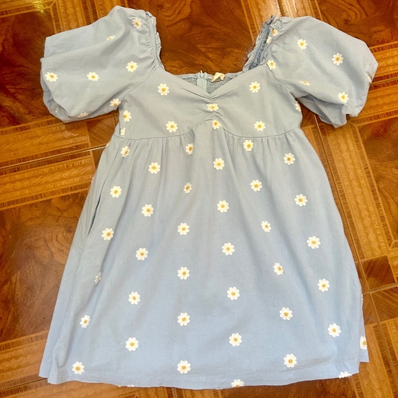 Altar’d State Blue Puffy Sleeve Daisy Dress Size Large - Picture 8 of 9